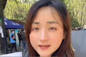 网红圣斗士“雅典娜”，全网几十万粉丝条件优越，为何嫁不出去？图片