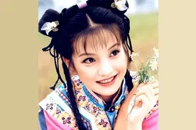 曾经红极一时的小燕子赵薇，如今怎么样了图片