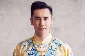 张伦硕：娶大11岁妻子，对继女视如己出，我是3个女儿的爸爸图片