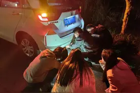 三位女生相约千岛湖自驾游，入夜后遇到尴尬事，结果很温馨图片