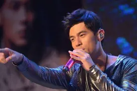 如何理解某个音乐教授认为陈奕迅和周杰伦不入流？图片