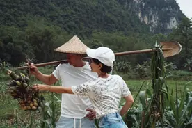 卢靖姗零点为38岁韩庚庆生，甜喊“宝贝老公”，互相示爱文案优美图片