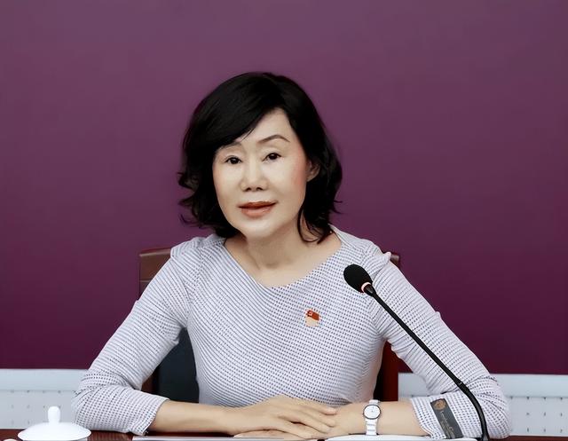 女副校长沈志莉落马！家中搜出大量情趣用品，生活奢靡450万美容