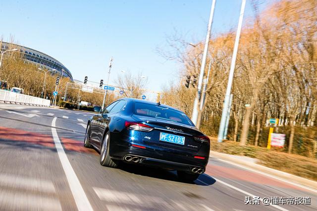 新车｜豪华显于表面，运动深入骨髓！试驾2021款总裁 3.0T S Q4