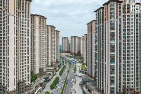 重庆为何喜欢将地铁修在偏僻的无人区，最大的楼盘却至今不通地铁图片