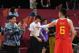 李易峰事件发酵，知名男篮球员躺枪，还记得和兽兽私会的张博么？图片