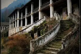 《百年孤独》简评，它蕴含着对世界深沉孤苦的哲思图片