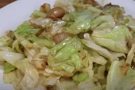 入秋后，青菜、菠菜不如它，营养低热量，简单一炒，脆爽可口图片