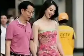 成都太古里模仿秀，看看有没有男主女主的气质图片