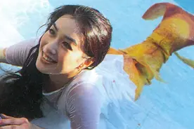 “三级艳星”钟丽缇：出演风月片曾红遍亚洲，今52岁疯狂拼四胎图片