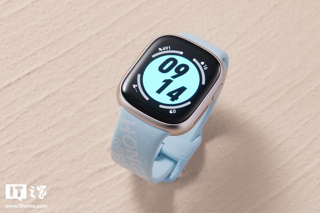 ��ҫ�ֱ� 4 ���飺��һ��˫����+����������+��999 Ԫ��= �����