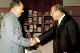 日本首相田中角荣1972年首次访华，因何遭到毛主席和周总理驳斥？图片