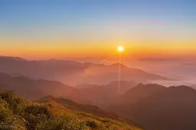 一个人是不是很穷，看他微信就知道了，别不信图片
