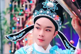 拒绝百万家业，他唱红了越剧图片