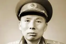 50年11月至55年9月第26军正师职以上序列与授衔统计图片