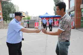 粗心考生遗失身份证 冰城警方开启“绿色通道”5分钟补办图片