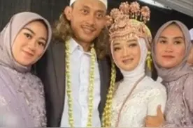 印尼一小伙迎娶第三个妻子，现任两个妻子不仅同意，还送祝福图片