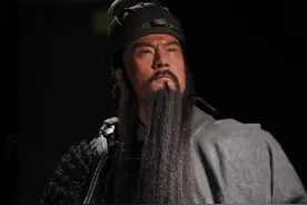 诸葛亮的伟大光辉，震古烁今的能力是其次，最重要的是人品图片