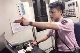 地铁“正式工”陆续选择离开，不仅仅因为薪资低，上岗之后才明白图片