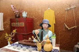 河南一80后美女放弃百万豪宅，归隐山村种菜养鸡，如今怎么样了图片