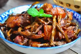 晒干豆角，直接放太阳下晒不好吃，教你2招，一蒸一晒耐储存图片