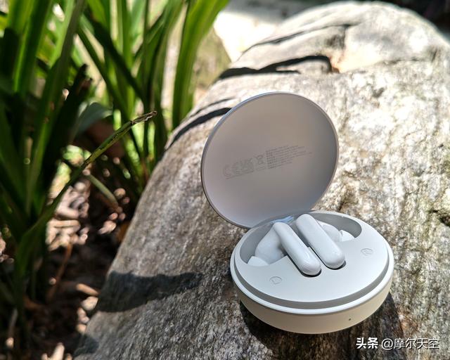 马卡龙潮酷设计加持：荣耀Earbuds A Pro高性价比核心实力初探