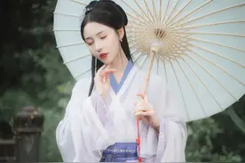 各个朝代的代表性汉服，明制端庄，宋制优雅，你最喜欢哪一种？图片