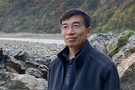 墨韵西部•礼赞书坛——天水周宇春书法欣赏图片