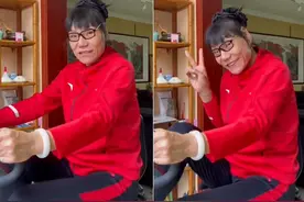 世界亚军郑海霞罕露面！戴玉镯子卖力踩单车，家中柜上摆众多瓷器图片