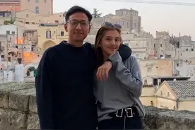 曾被港媒称为顶级捞女！和林峯分手后，吴千语对着富三代男友哭诉对不起妈妈：连累妈妈被骂从小教女儿贪钱图片