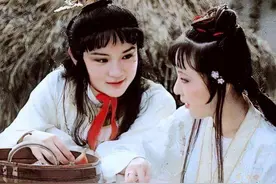 87版《红楼梦》为何是经典？5年打磨，演员同住，贾宝玉打瘦脸针图片