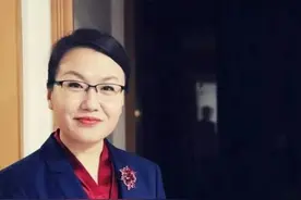 李莉的军事点评一针见血图片