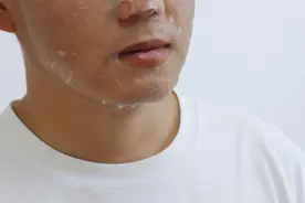 胰腺功能不好，身体会有哪些异常症状？这3个部位或都会有所表现图片