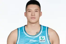 曾繁日:重逢宏远不敢对杜锋喷垃圾话 最想隔扣杜润旺图片