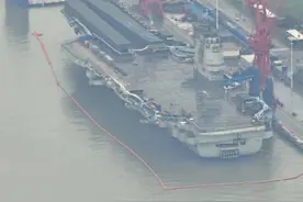 顶棚拆掉，电磁弹射器安装完毕，中国国产超级航母官宣时刻将来临图片