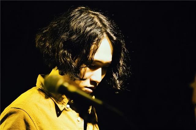 《飞行器的执行周期》今日首播(郭顶的歌曲是什么风格) - 冷求网