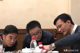 揭秘！只要半杯水，“真假酒”立马现原形？爱喝酒的人一定要看看图片