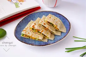 清明前后，这野菜正鲜嫩，做早餐比韭菜盒子还好吃！你吃过没？图片