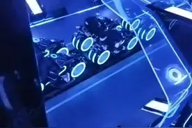 上海迪士尼极速光轮图片