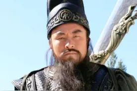 关胜和石宝单挑过三次，谁更厉害？杨志索超清楚，就没在同一档次图片