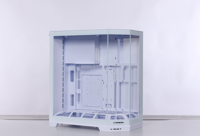 11月全白主流装机配置：9700X+X870M冰雕+5080HOF海景房主机