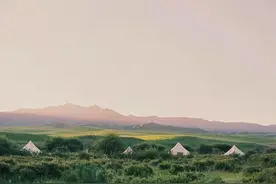 世界十大最佳野趣营地甘南诺尔丹，露营来这就对了图片