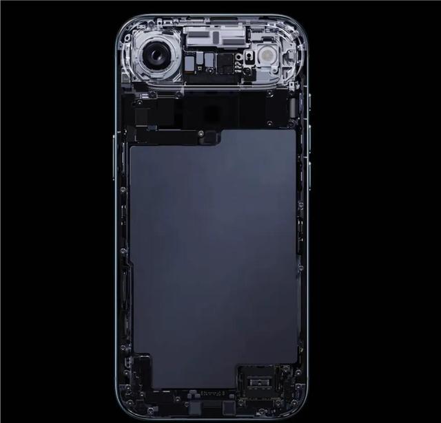 单摄单扬小电池，新iPhone为极致轻薄付出的代价不小
