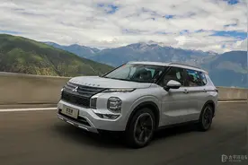 和奇骏同平台，但它用的是四缸机，试驾新一代三菱欧蓝德图片