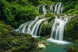 云南7大最美瀑布，盛夏深入天然瀑布之中，清凉玩水，舒爽惬意！图片