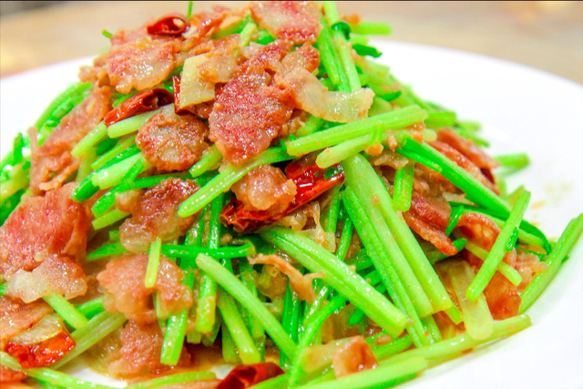 疫情反复，建议大家：少囤米面，多囤4类“半成品”，营养耐保存