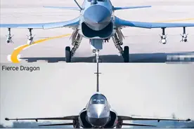 枭龙战机到底有多大？当它与歼10同框才明白，为何中国空军不装备图片