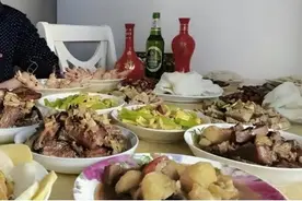 越来越多70后开始喜欢独自饮酒，莫非是老了？这是领悟了喝酒真谛图片
