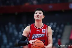 CBA三消息：广东深圳大型交易，周琦坚持自由身，高诗岩成山东人图片