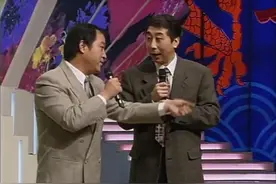 还记得牛群和冯巩30年前调侃国足吗？如今看起来依旧很打国足的脸图片